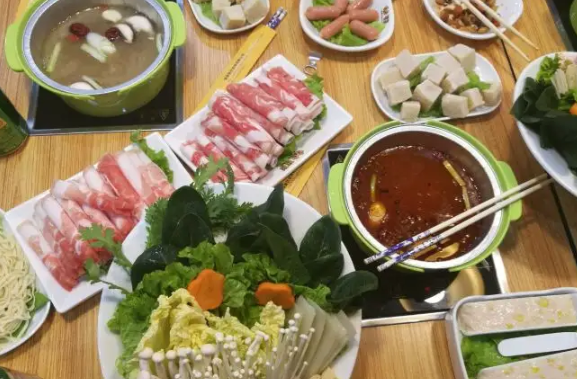安阳开个小火锅店大概需要多少钱?算算20万都花在哪里了