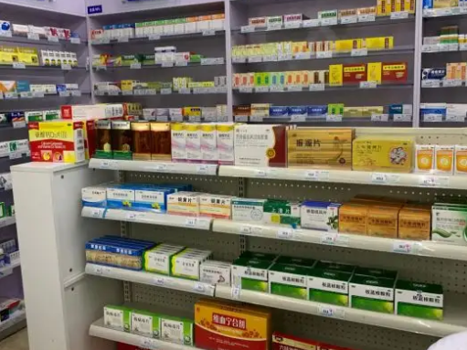 药店加盟好还是单体店好？药店3大加盟优势