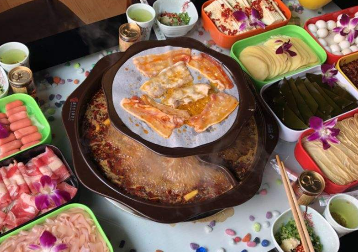 在青岛涮烤店一年能挣多少钱?万没想到年赚这么多
