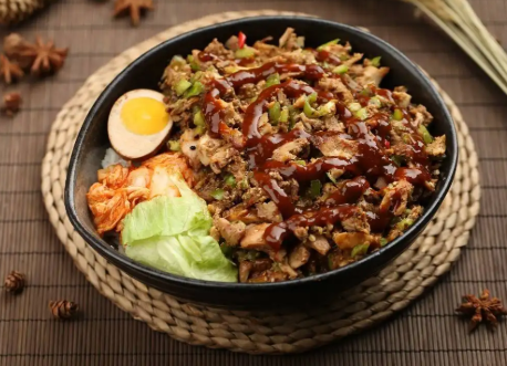 在济南烤肉拌饭店一年能挣多少钱?万没想到年赚这么多