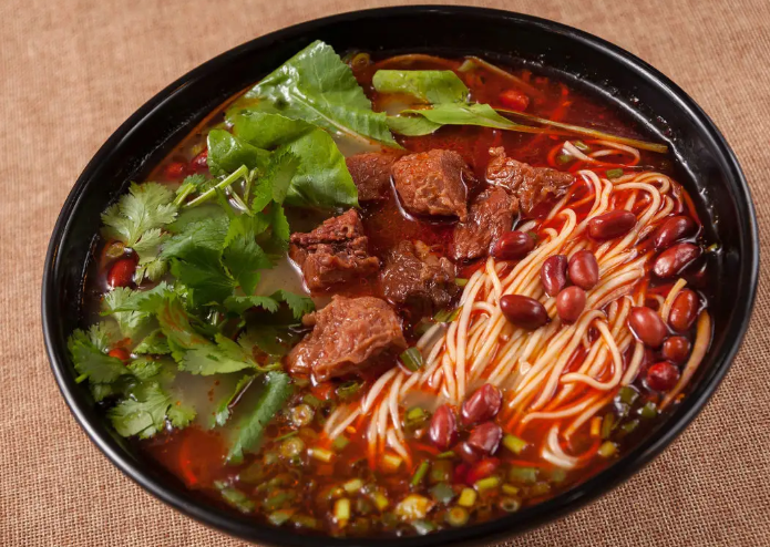 在太原牛肉拉面馆一年能挣多少钱?万没想到年赚这么多